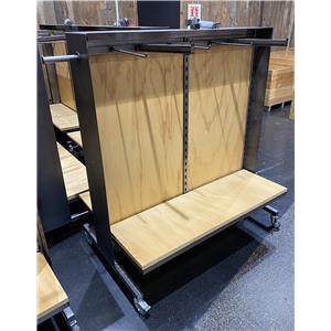 Lot 19

2-Bay Gondolas - Wooden Inserts